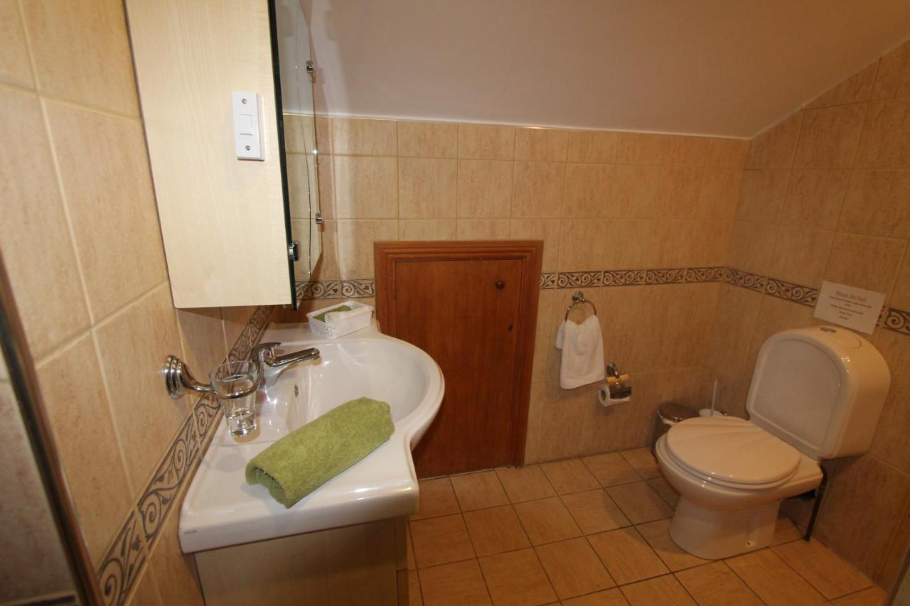 Woodlands Guest Accomadation Oughterard Exterior foto